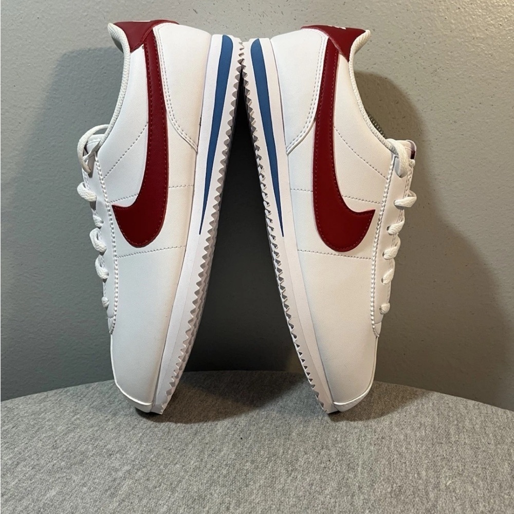 Nike Cortez GS White Red Blue Sneaker Size 7Y/Women 8.5 DM0950-115 - Picture 7 of 11